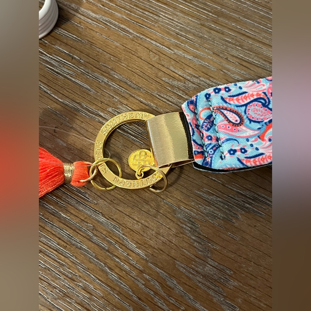 Simply southern keychain - Picture 3 of 4